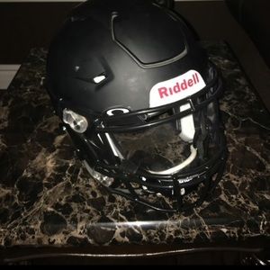 Riddle speed flex helmet